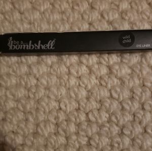 New in box Be a bombshell in wild child(black)